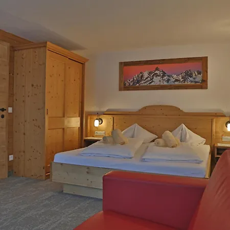 Schrempfgut Konukevi 3*